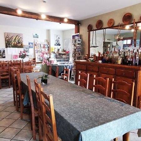 Le Fidele Bed and Breakfast Saint-Chamant Eksteriør billede